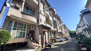 租-香山亞歷山大挑高大空間3房公寓 - Image 1