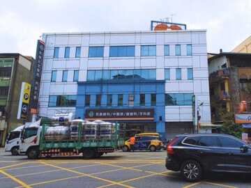 秀傳大面寬賺錢金店面/彰化店面透天 - Image 1