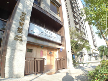 新社區全新樓中樓店面S3~出價就談 - Image 1