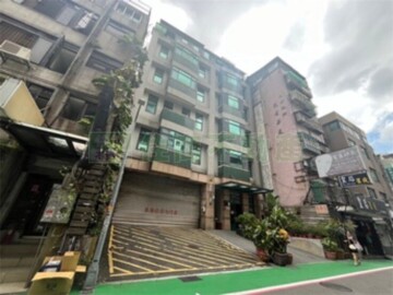 晶華2000待售房屋