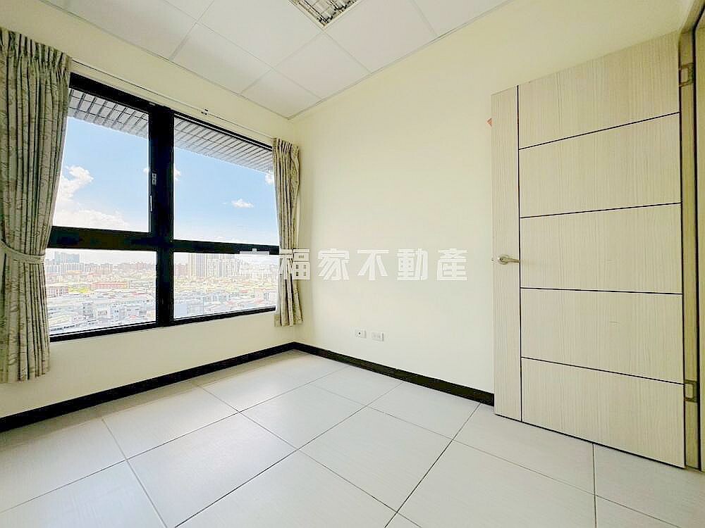 台南市北區成大城待售房屋