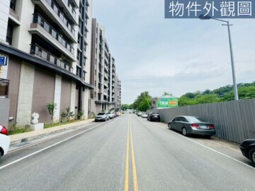 雲天大地待售房屋