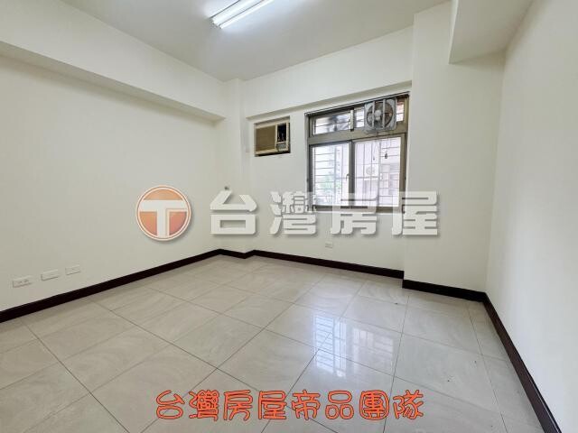 新北市五股區陸光新城A區待售房屋