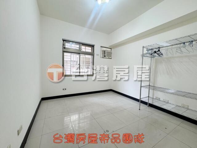 新北市五股區陸光新城A區待售房屋