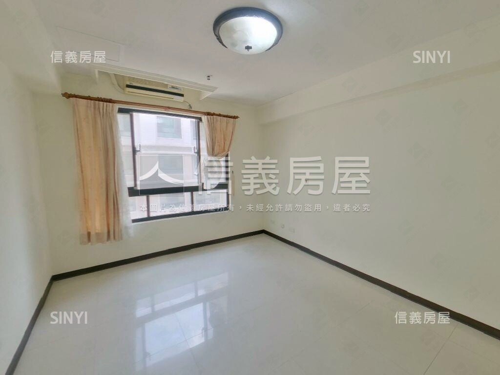 新竹縣竹北市世紀皇家待售房屋