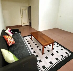 超大空間 ｜可租補、入戶籍｜可小型寵｜家具家電全 - Image 1