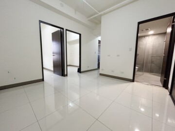 鋭揚新世代待售房屋