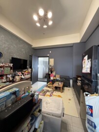 小倆口8待售房屋