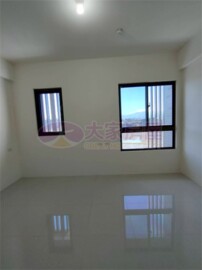 高鐵特區黃金屋 - Image 1