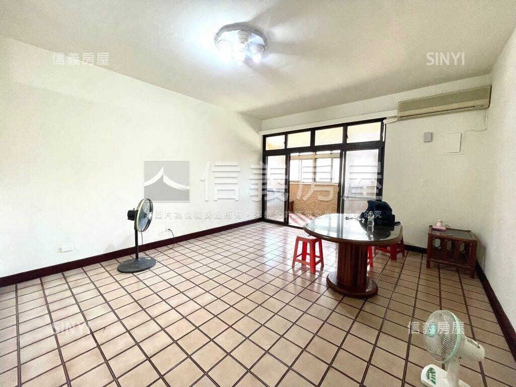 光輝路靜巷四房