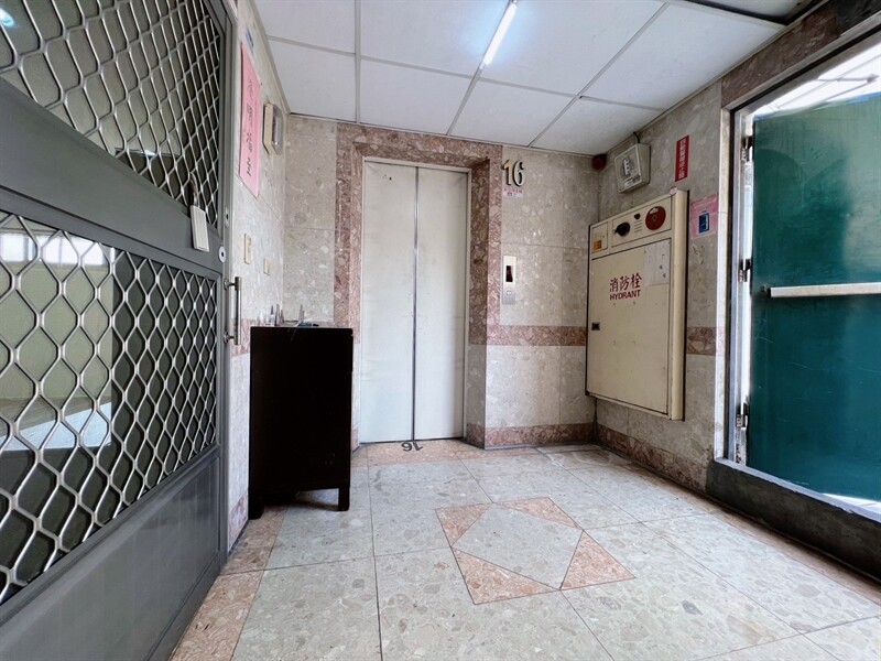樂屋_台中市西屯區名流廣場待售房屋 台中市西屯區名流廣場待售房屋