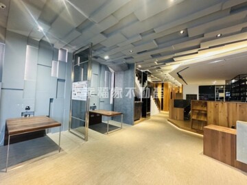 安平電梯角間大地坪透天 住家工作室最美選擇 - Image 1