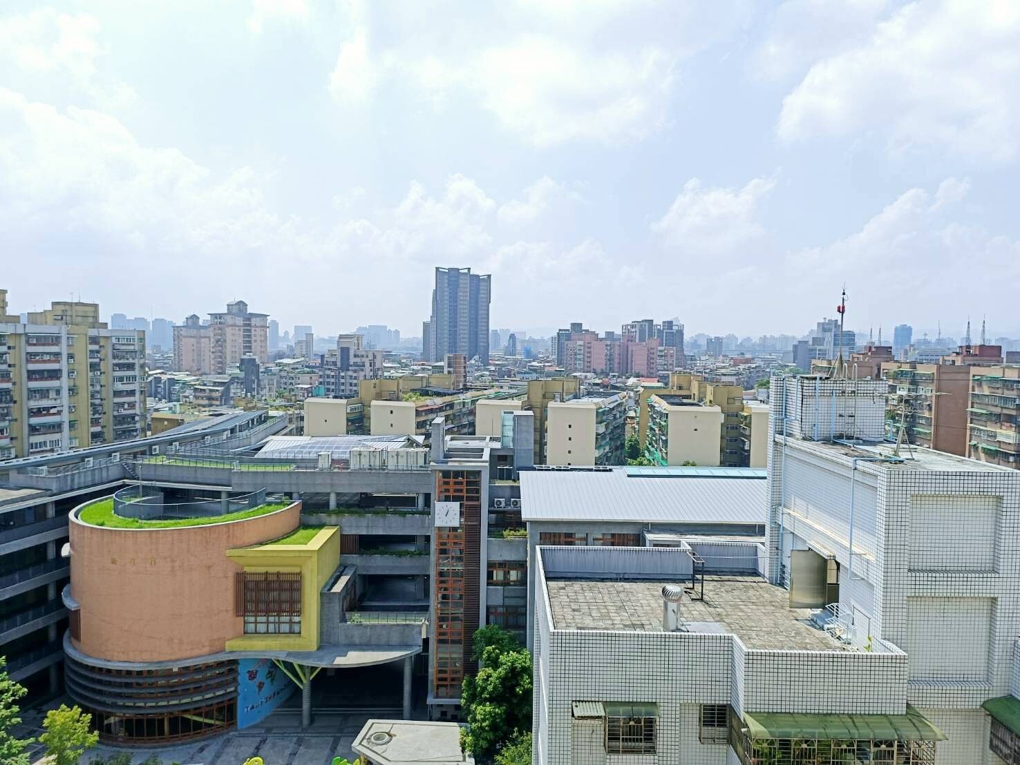 樂屋_台北市萬華區青年新城國宅待售房屋 台北市萬華區青年新城國宅待售房屋