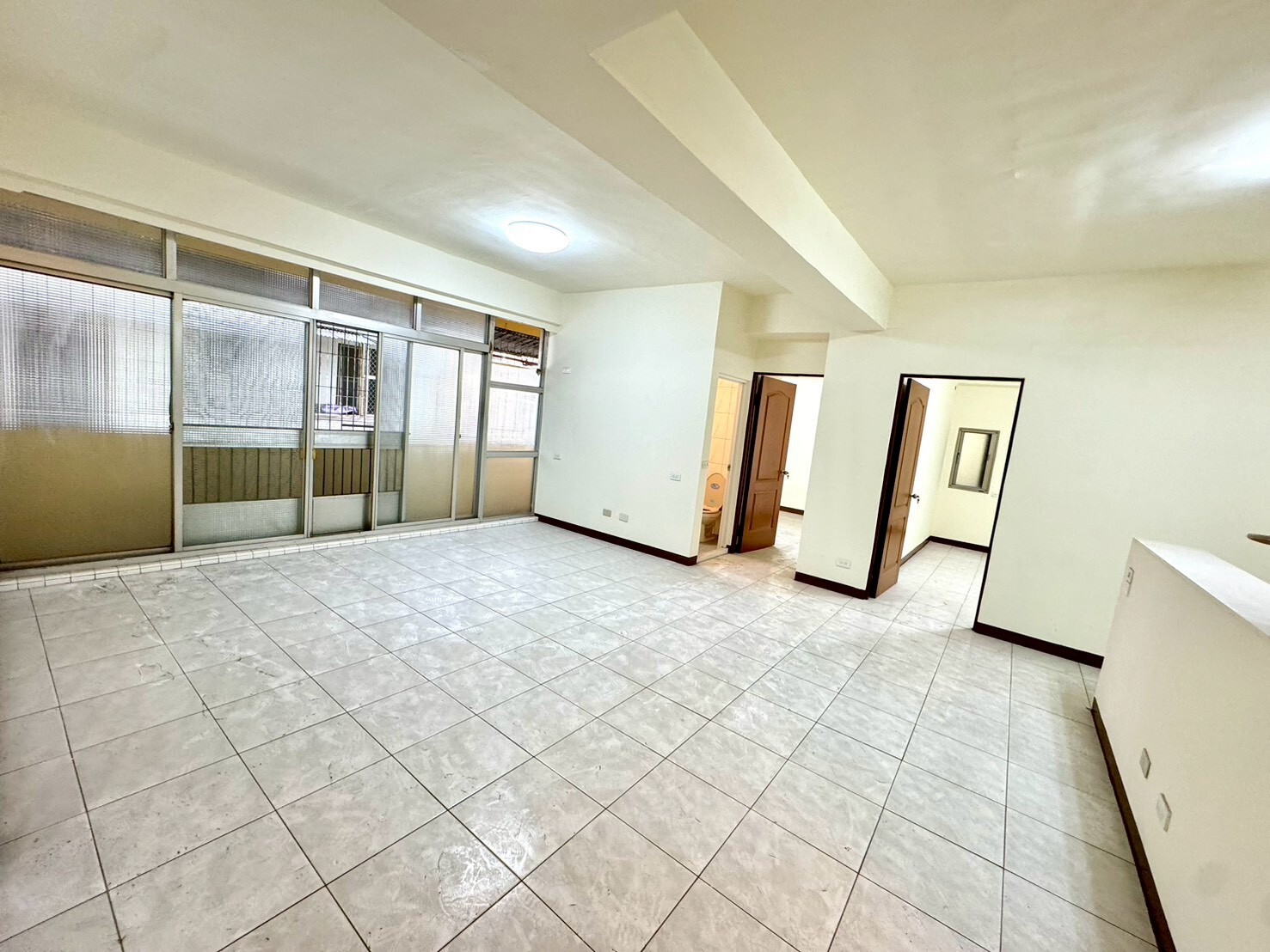 雙車站.近美術館.明星學區電梯3房