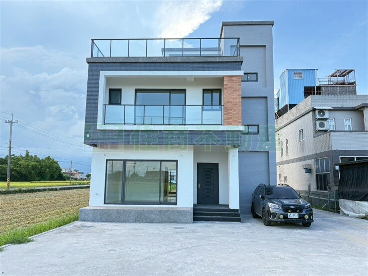 壯圍近交流道電梯農舍