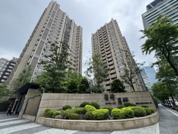 無雙日升月恆待售房屋