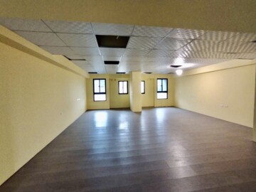 南科LM整層樓店空間出租 - Image 1