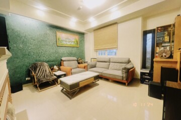 榮璟伯爵街透天區待售房屋