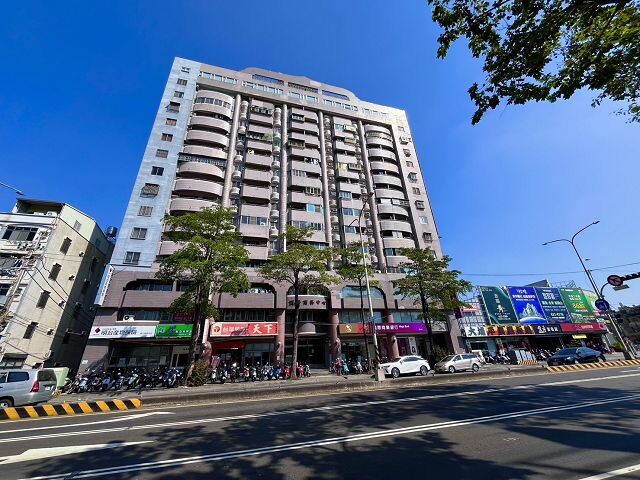 高雄市岡山區頂好商務大樓待售房屋