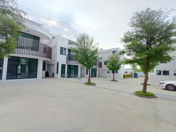 大埔美科技園區全新雙車墅 - Image 1