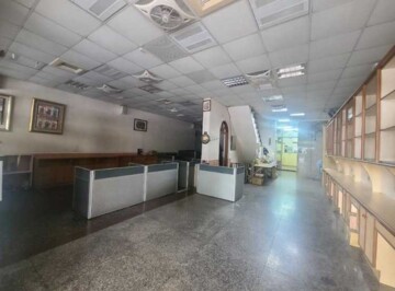 光華國中⭐和平路上⭐雙電梯三併排店面 - Image 1