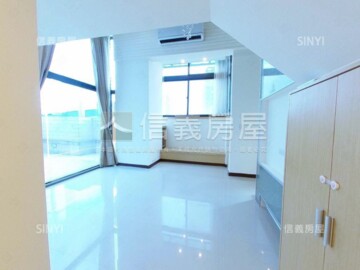 時尚高第待售房屋