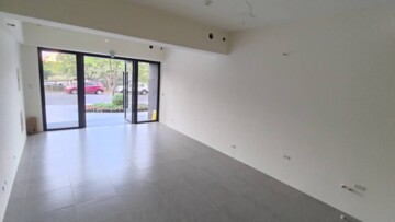 專【明新首席 】新豐明新街全新店面1-2樓(含管) - Image 1