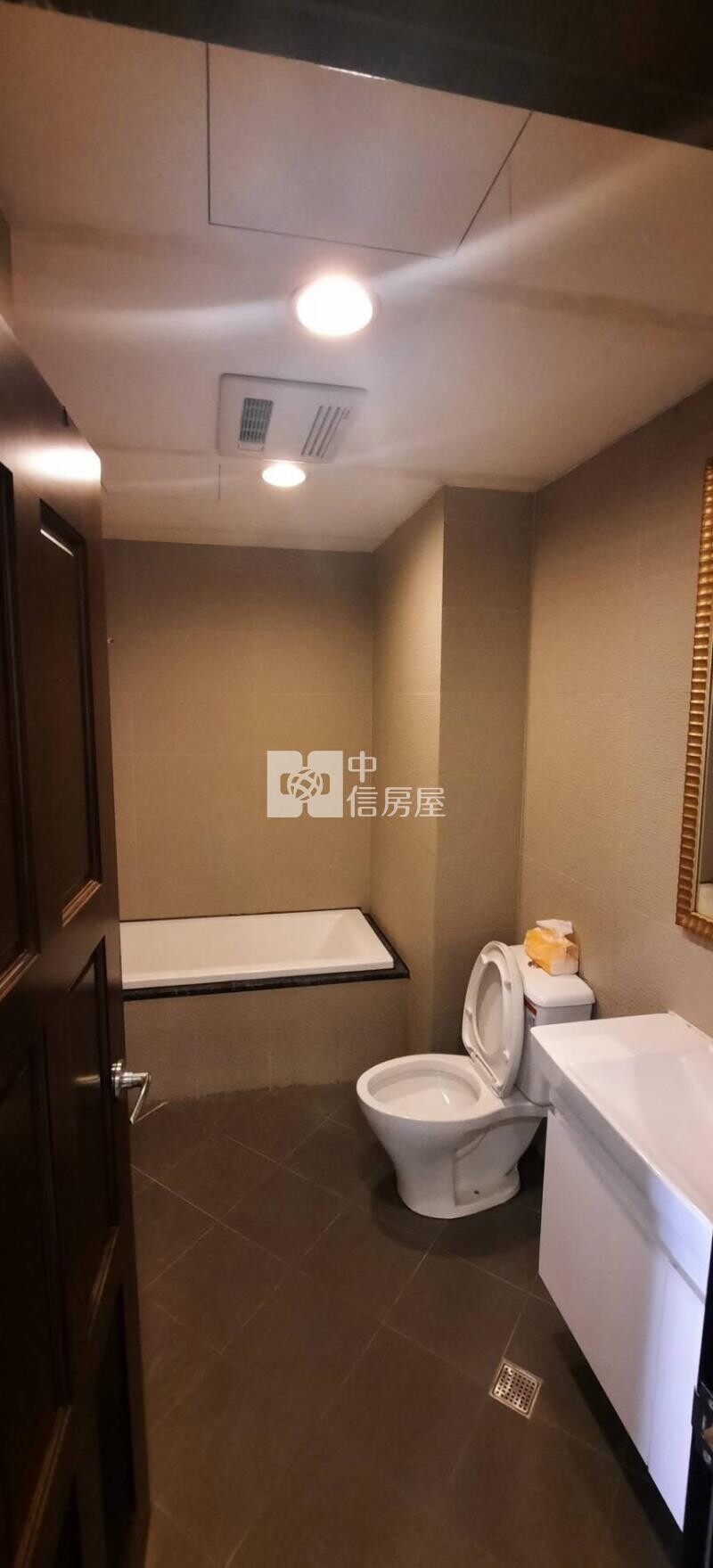 桃園市中壢區佳瑞大學誠待售房屋
