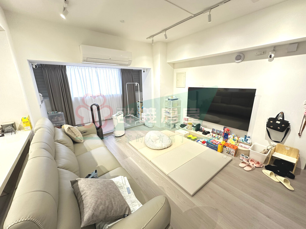 逢甲精華地段【全新整理3+1房平車】室內大空間