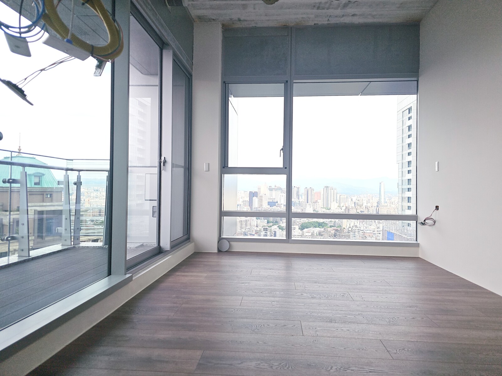 樂屋_台中市西屯區寶輝SKY TOWER待售房屋 台中市西屯區寶輝SKY TOWER待售房屋