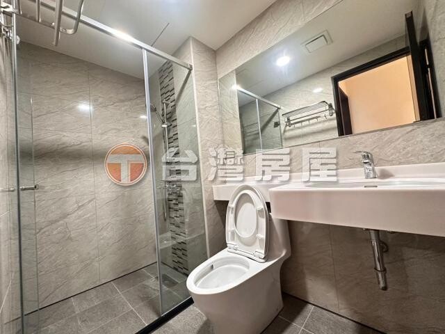 台南市永康區昕暉昕願景待售房屋