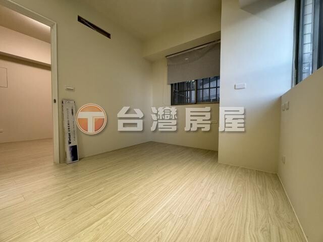 樂屋_台南市中西區皇龍新世界/武聖大樓待售房屋 台南市中西區皇龍新世界/武聖大樓待售房屋