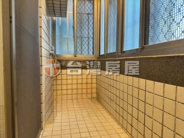 樂屋_台南市中西區皇龍新世界/武聖大樓待售房屋 台南市中西區皇龍新世界/武聖大樓待售房屋