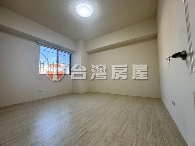 樂屋_台南市中西區皇龍新世界/武聖大樓待售房屋 台南市中西區皇龍新世界/武聖大樓待售房屋