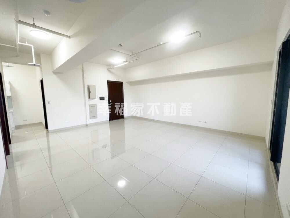 樂屋_台南市安平區龍騰市政大道/第五大道待售房屋 台南市安平區龍騰市政大道/第五大道待售房屋