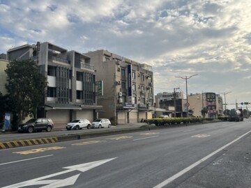 順富西濱路一段275巷16號華廈待售房屋
