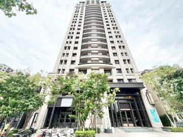 登陽仰峰大樓區待售房屋