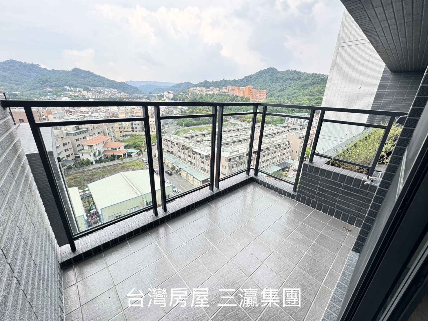 大城二月埕｜三房平車｜高樓層邊間視野戶
