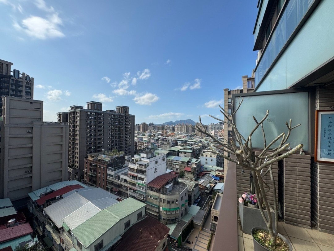 新北市三重區和峰待售房屋