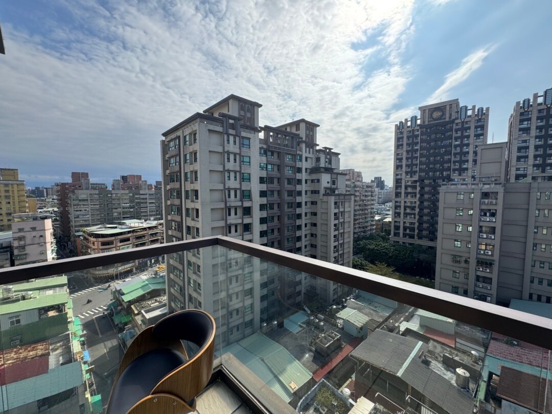 新北市三重區和峰待售房屋