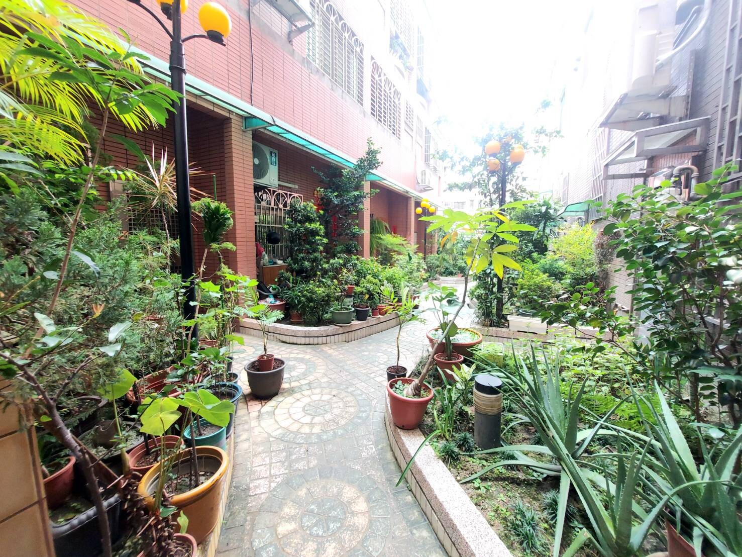 ☆哲☆東區雙車社區型店住