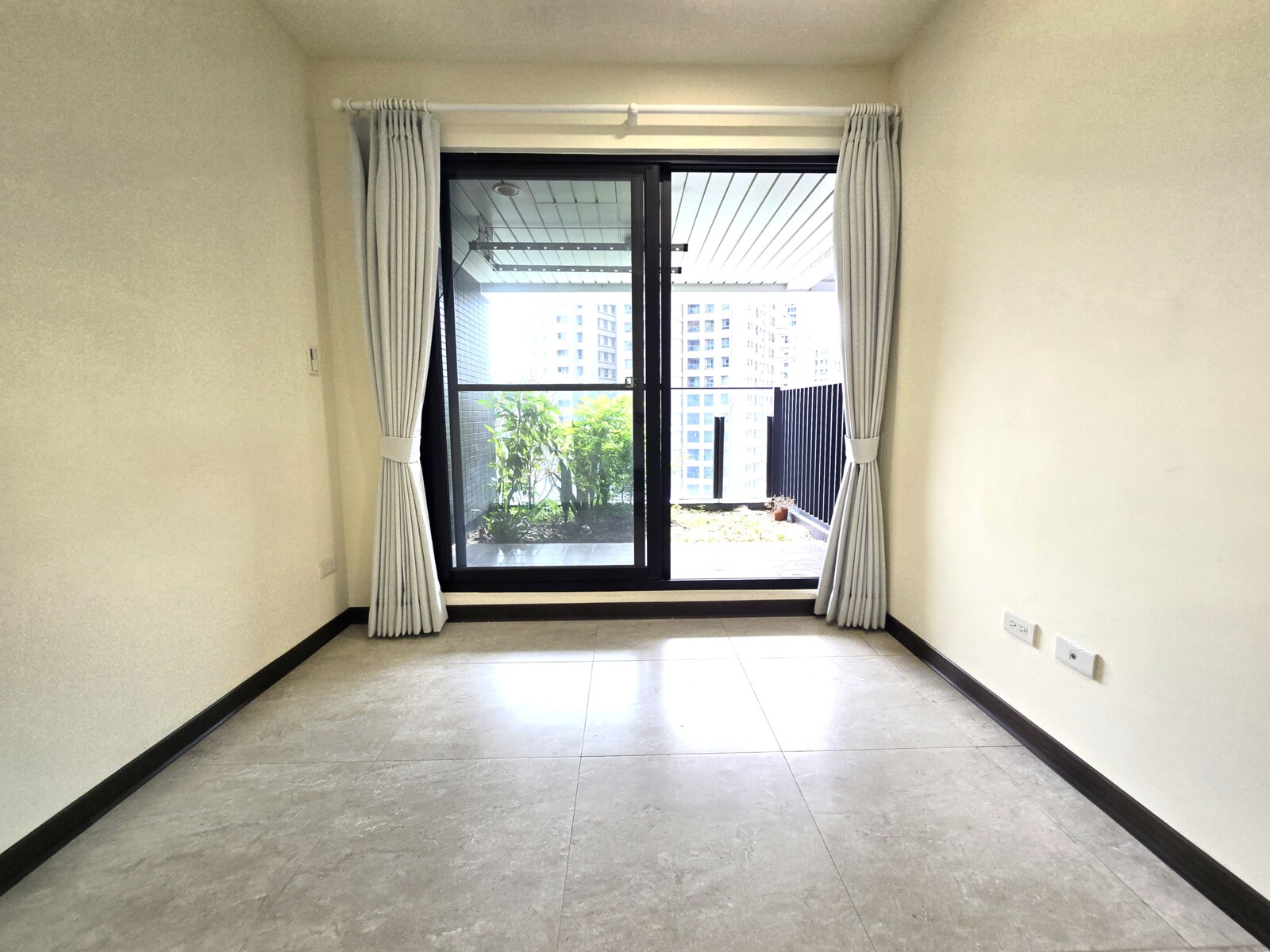 高雄市鼓山區美樹香榭/凱越香榭待售房屋