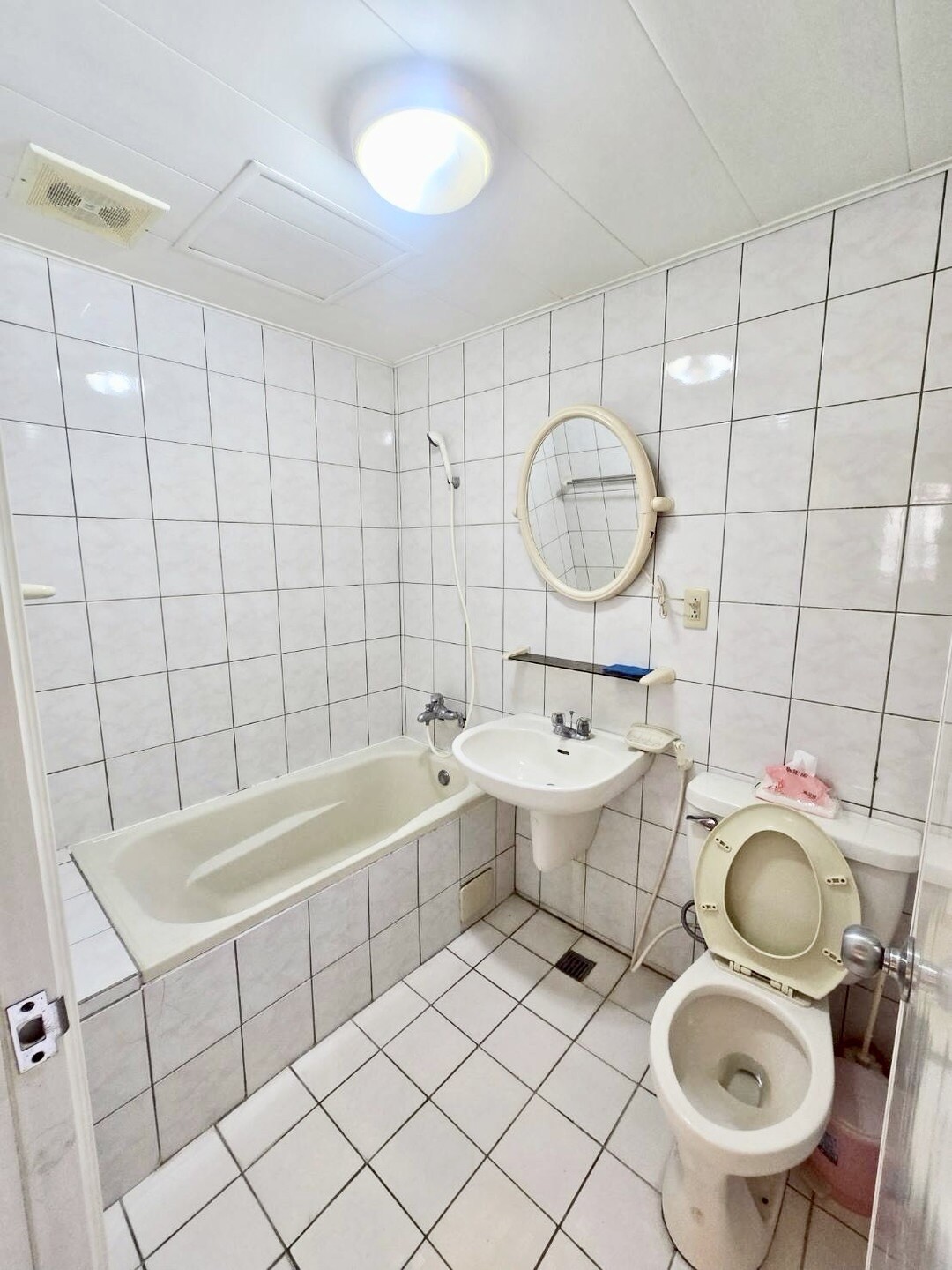 嘉義市西區藝術第一家待售房屋
