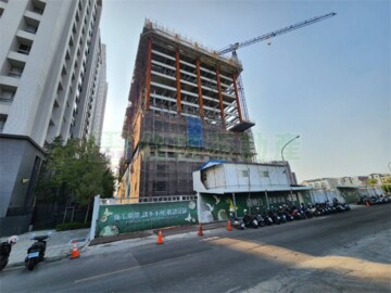 湖映白待售房屋