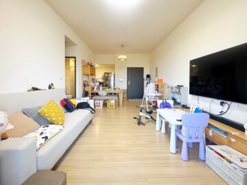 勝麗方程市待售房屋