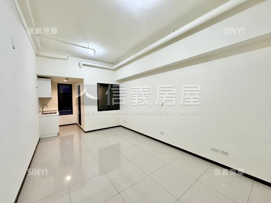 帝國花園有陽台套房＋車位