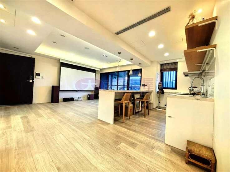 樂屋_新北市新店區國賓山莊待售房屋 新北市新店區國賓山莊待售房屋