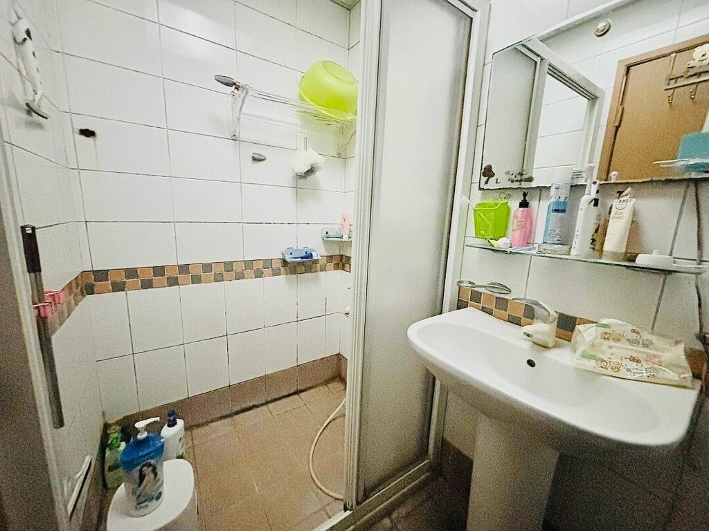新北市五股區新加坡花園城堡/阿亮的家待售房屋
