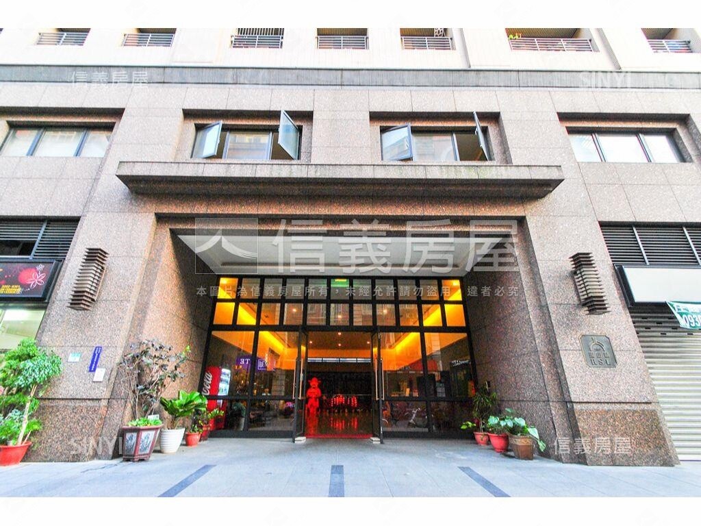 新北市新莊區時尚女人香待售房屋