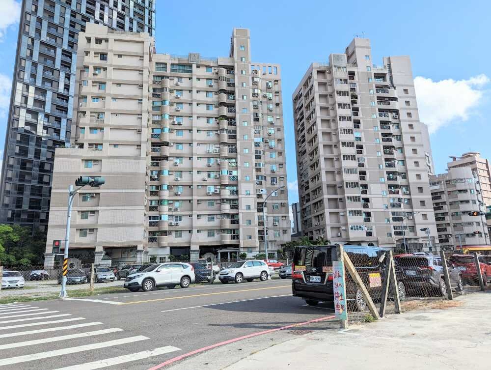 樂屋_高雄市左營區遠見麗景待售房屋 高雄市左營區遠見麗景待售房屋